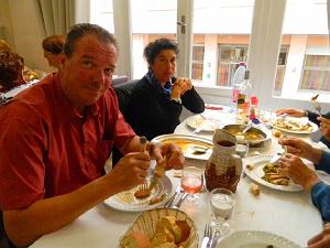 AOBR 2015 08 12 AU 16 LOURDES 1 REPAS A L HOTEL (11)